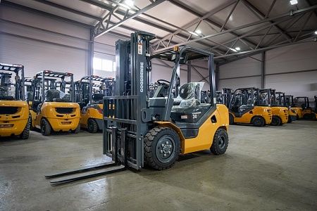  Дизельный погрузчик GOODSENSE FD30S 3,0т 3,0м Mitsubishi Арт 131230 низкие цены 