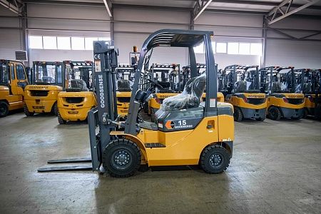  Дизельный погрузчик GOODSENSE FD15 1,5т 4,8м Yanmar Арт 424765 низкие цены 